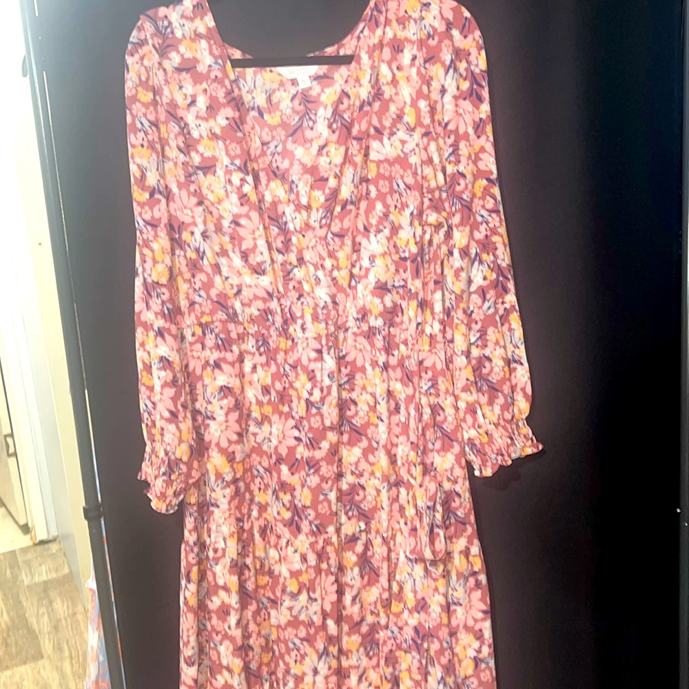 LC Lauren Conrad ladies dress sz XL.  EUC it hits a little above the ankles